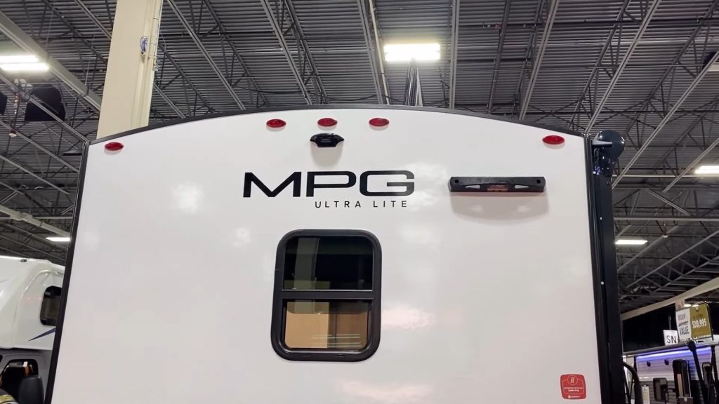 2024 MPG 2100RB exterior