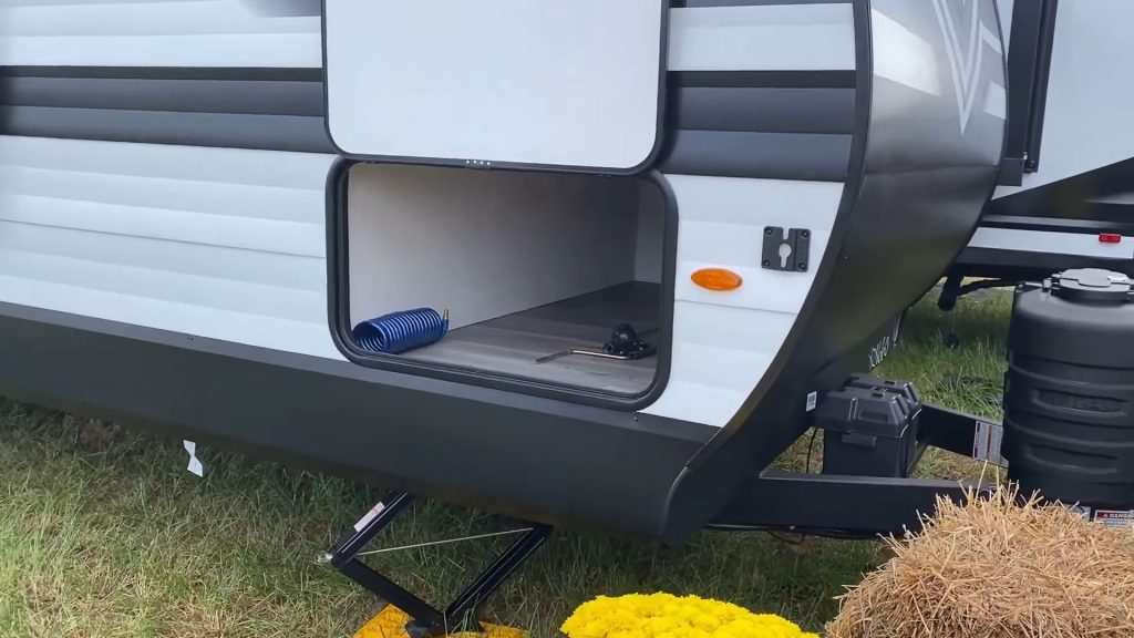 2024 Transcend 240ML exterior