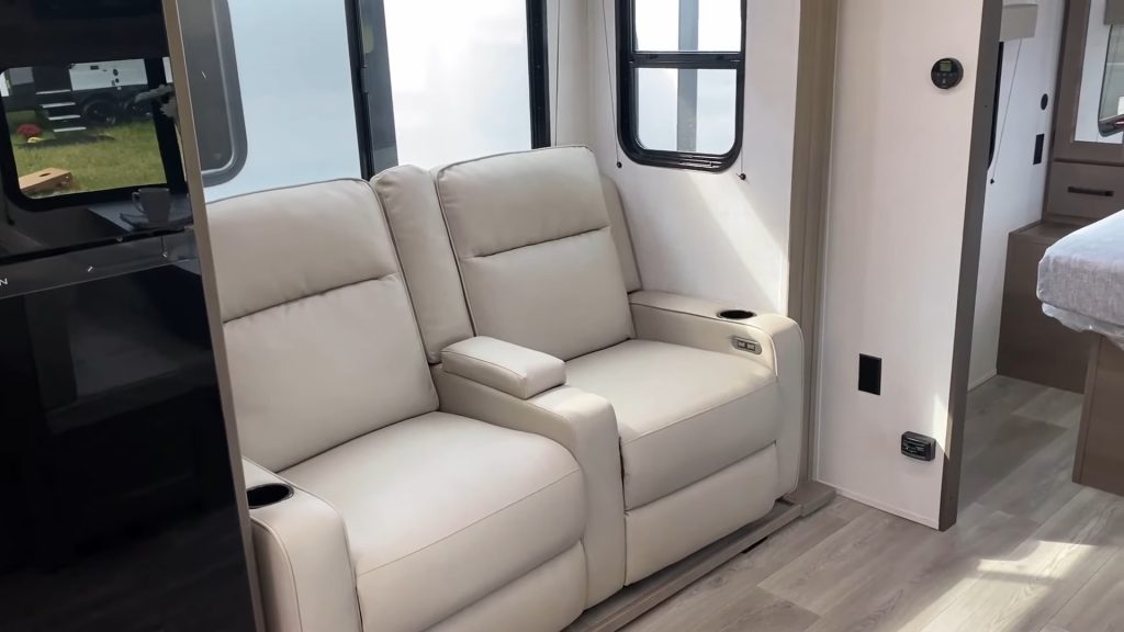 2024 Transcend 240ML living