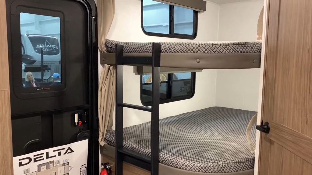 2024 Delta 251BH bunks