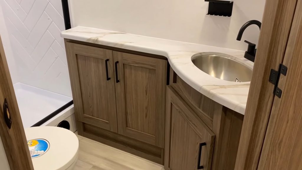 2024 Delta 251BH bathroom