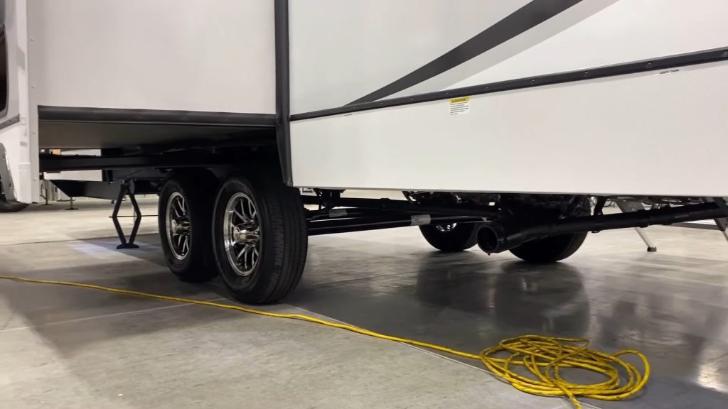 2024 Delta 251BH exterior