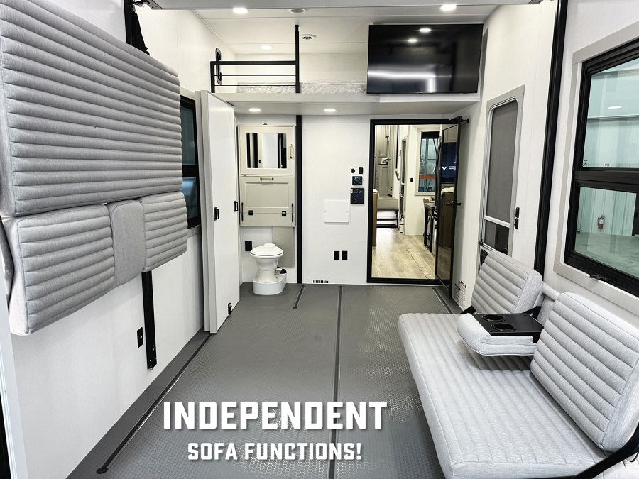 rear garage of G 3950