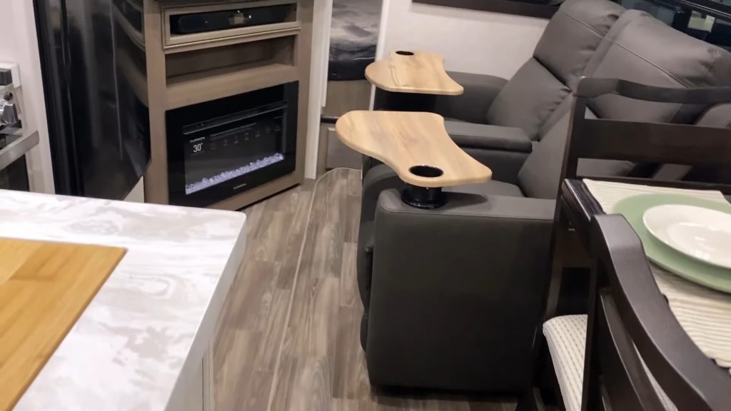 2024 Jayco Eagle 29.5BHDS roadmode