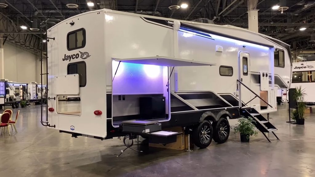 2024 Jayco Eagle 29.5BHDS exterior