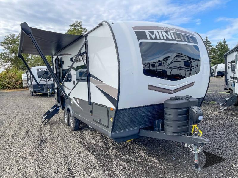 Rockwood 2109S exterior