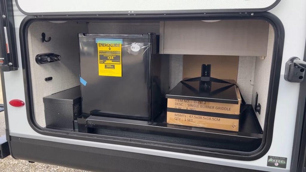 jay feather 25rb camp kitchen