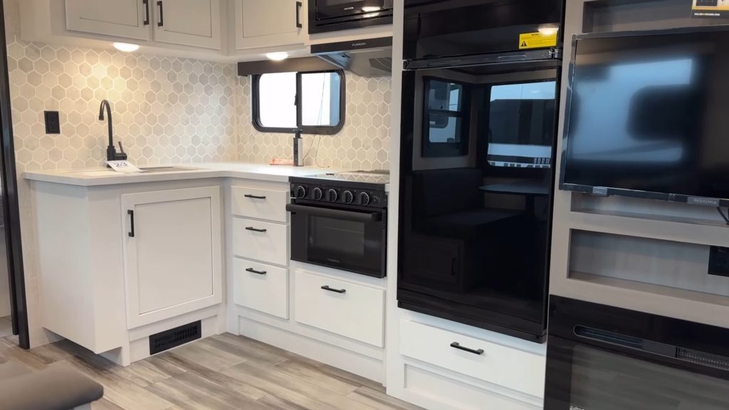 jay feather 25rb kitchen