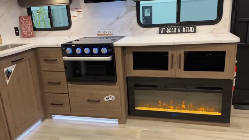 Alliance Delta 252RL fireplace