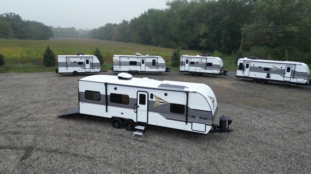 Wayfinder RV Go Play Travel trailers

5 lined up - picture taken from above wtih drone
