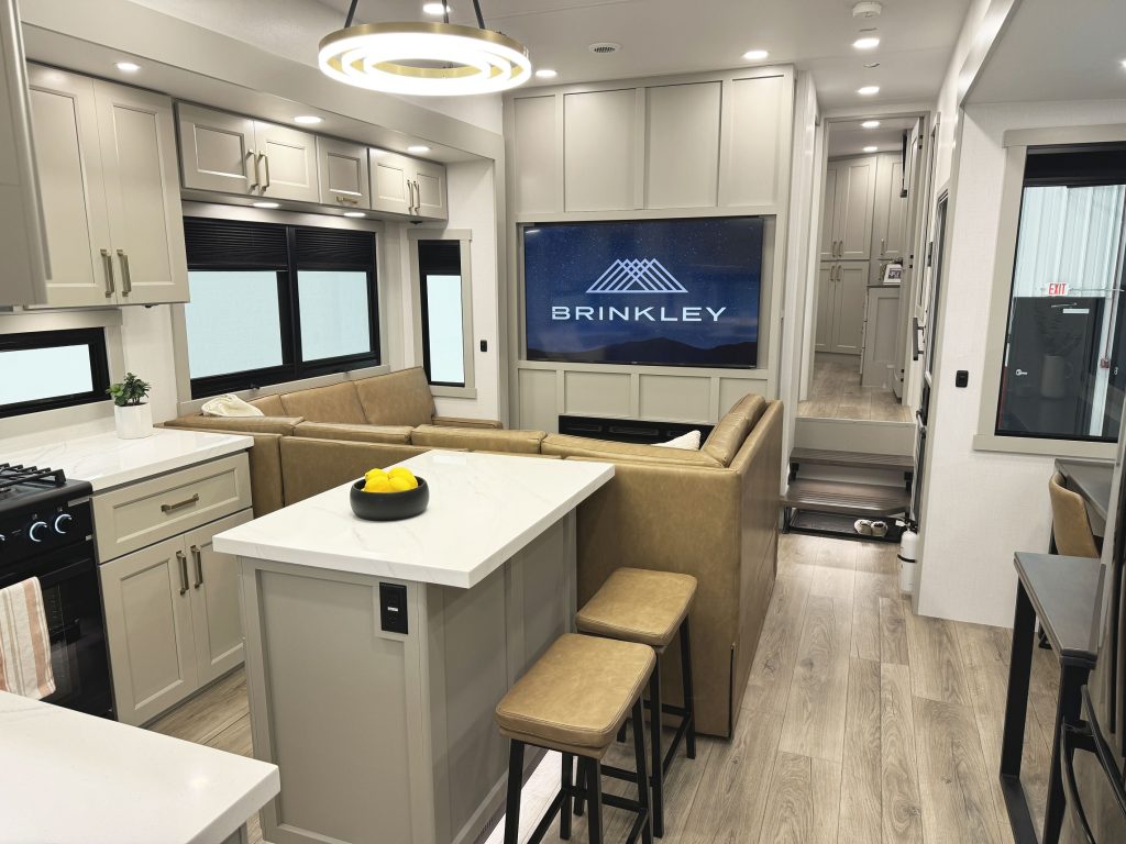 Wide shot showing main living area of Brinkley G 3250