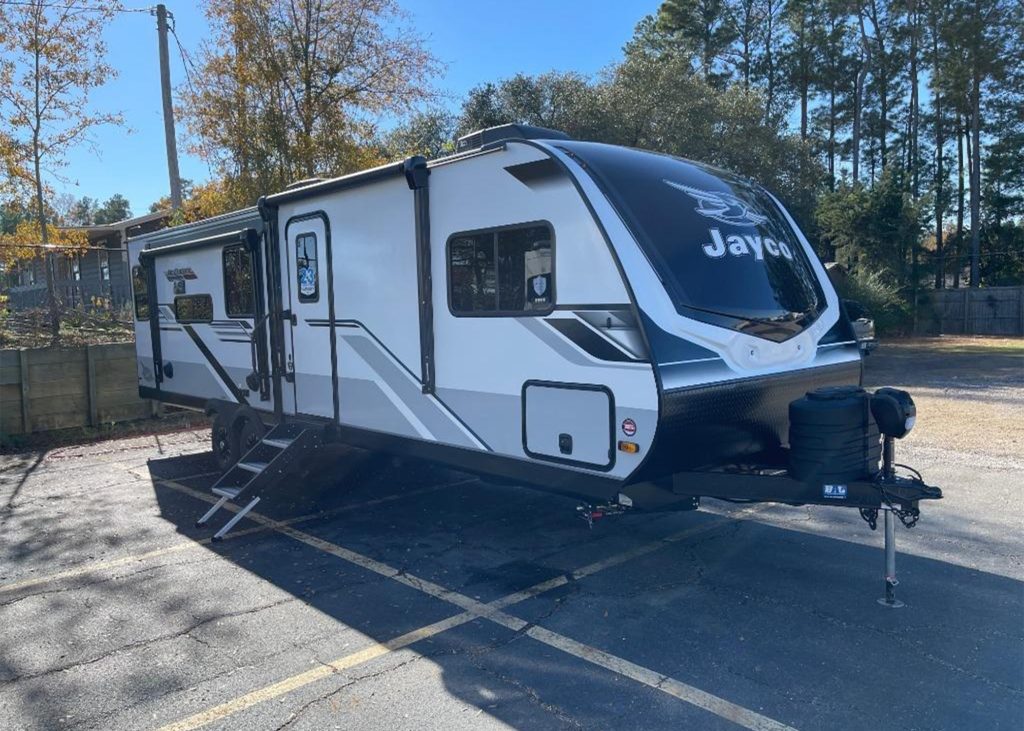 Exterior of Jayco Jay Feather 27MK