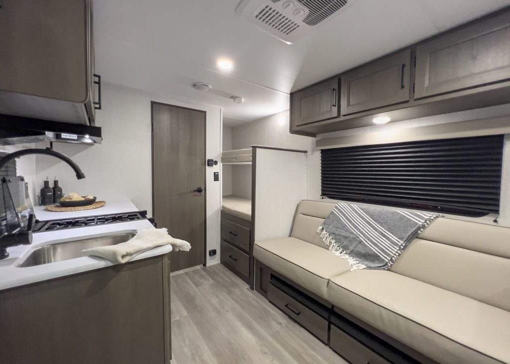 Interior of Grand Design Transcend One 151BH