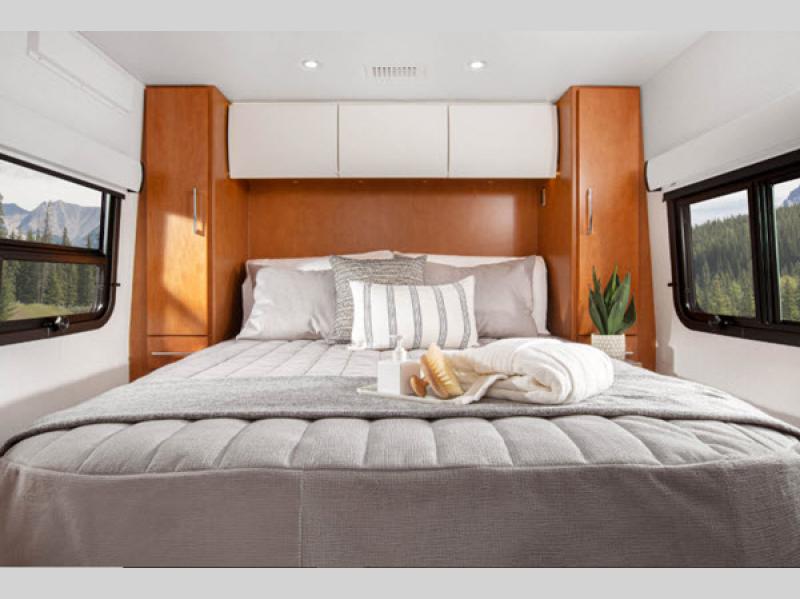 Leisure Travel Unity Bedroom