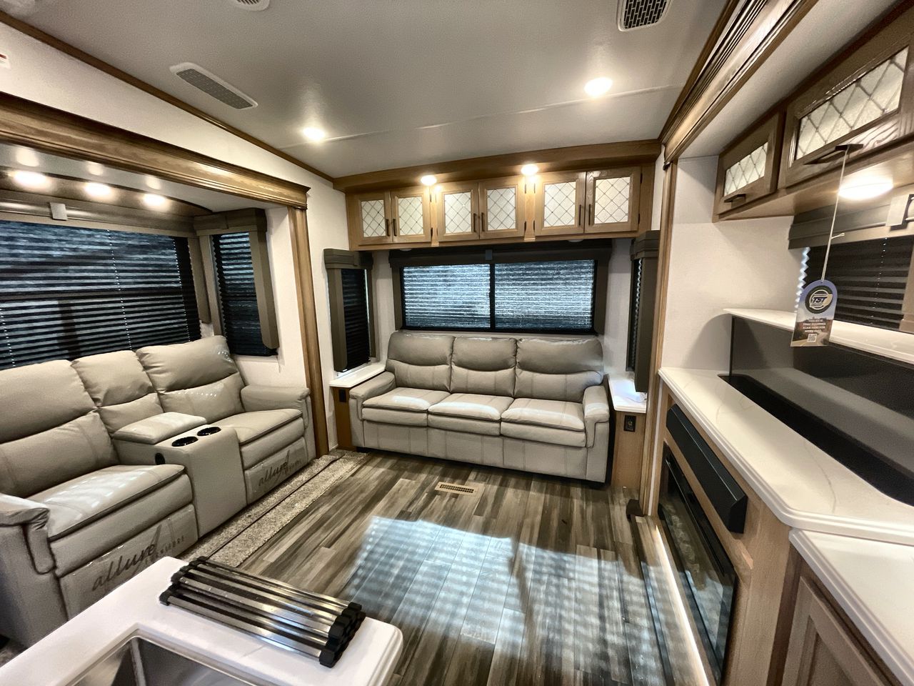 Prime Time Sanibel Fifth Wheel Review