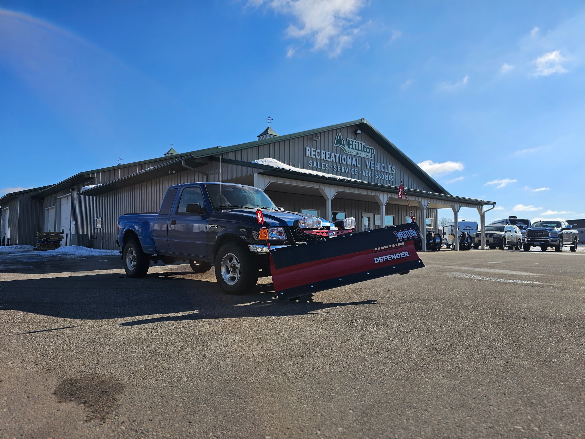 Hilltop Camper & RV Alexandria