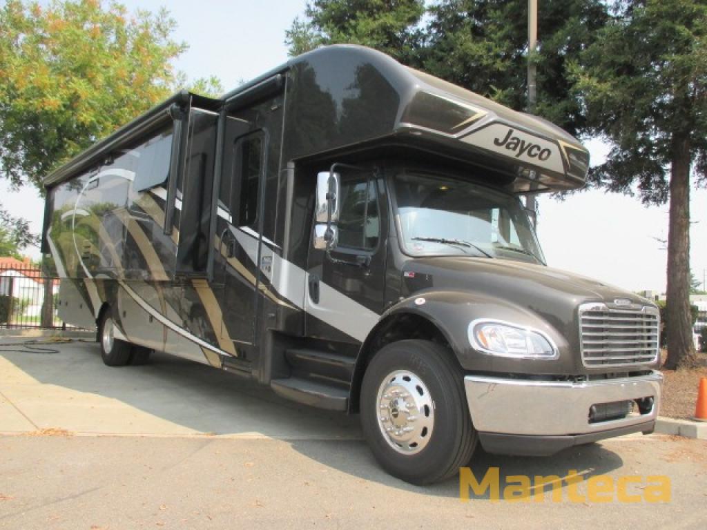 Jayco Seneca Class C Motorhome Review 2 Interior and Exterior Features