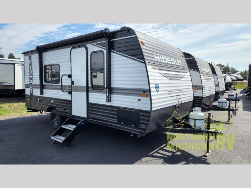 Keystone Hideout Single Axle Travel Trailer Review