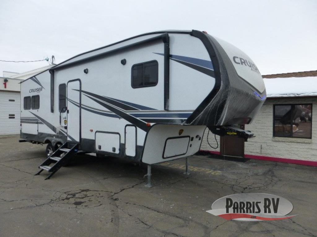 CrossRoads Cruiser Aire Fifth Wheel Review 3 Luxurious Features You'll