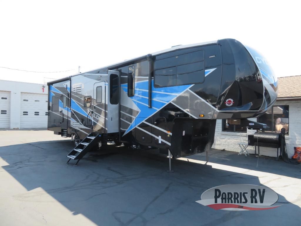 Heartland Cyclone Toy Hauler Fifth Wheel Review 3 Family Toy Haulers