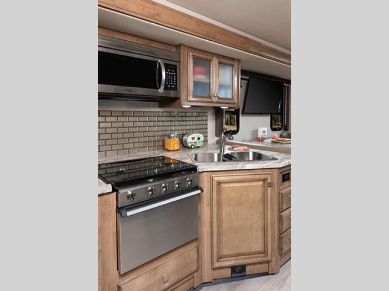 2021 Admiral Motorhome Review Topper's Camping Center